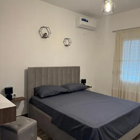 Vata Apartman Kamëz